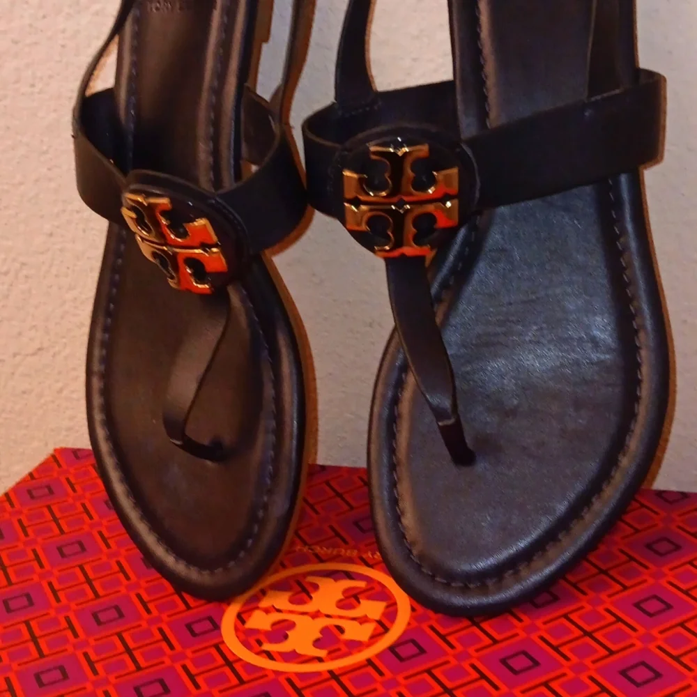 Tory Burch sandals 6.5. - Picture 1 of 7